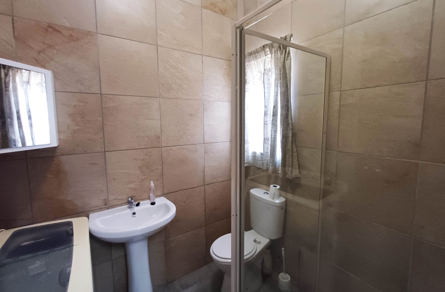 10 Bedroom Property for Sale in Kleinmond Western Cape